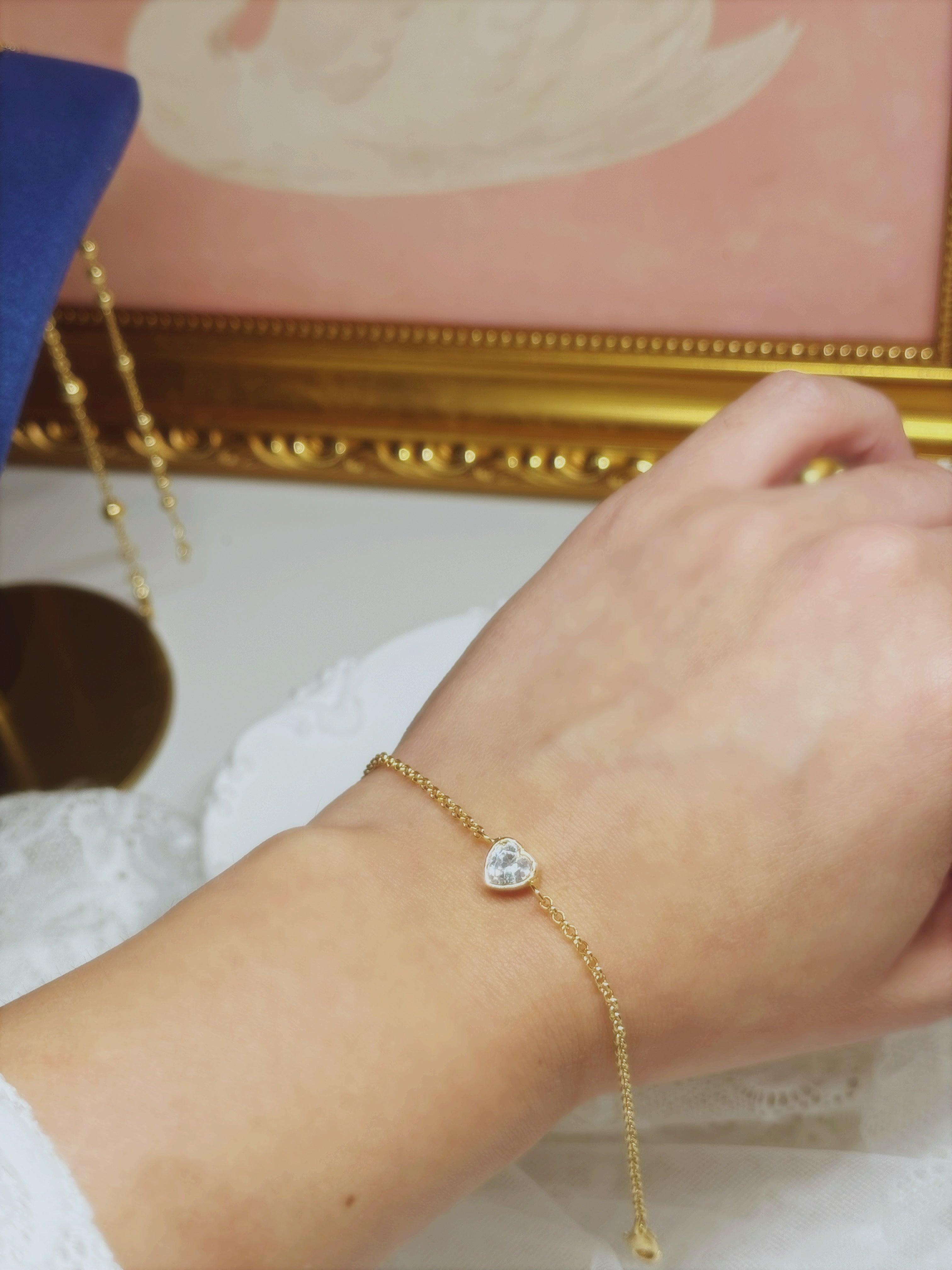 Heart Gold Bracelet – Minimalist Stylish 18K PVD Bracelet